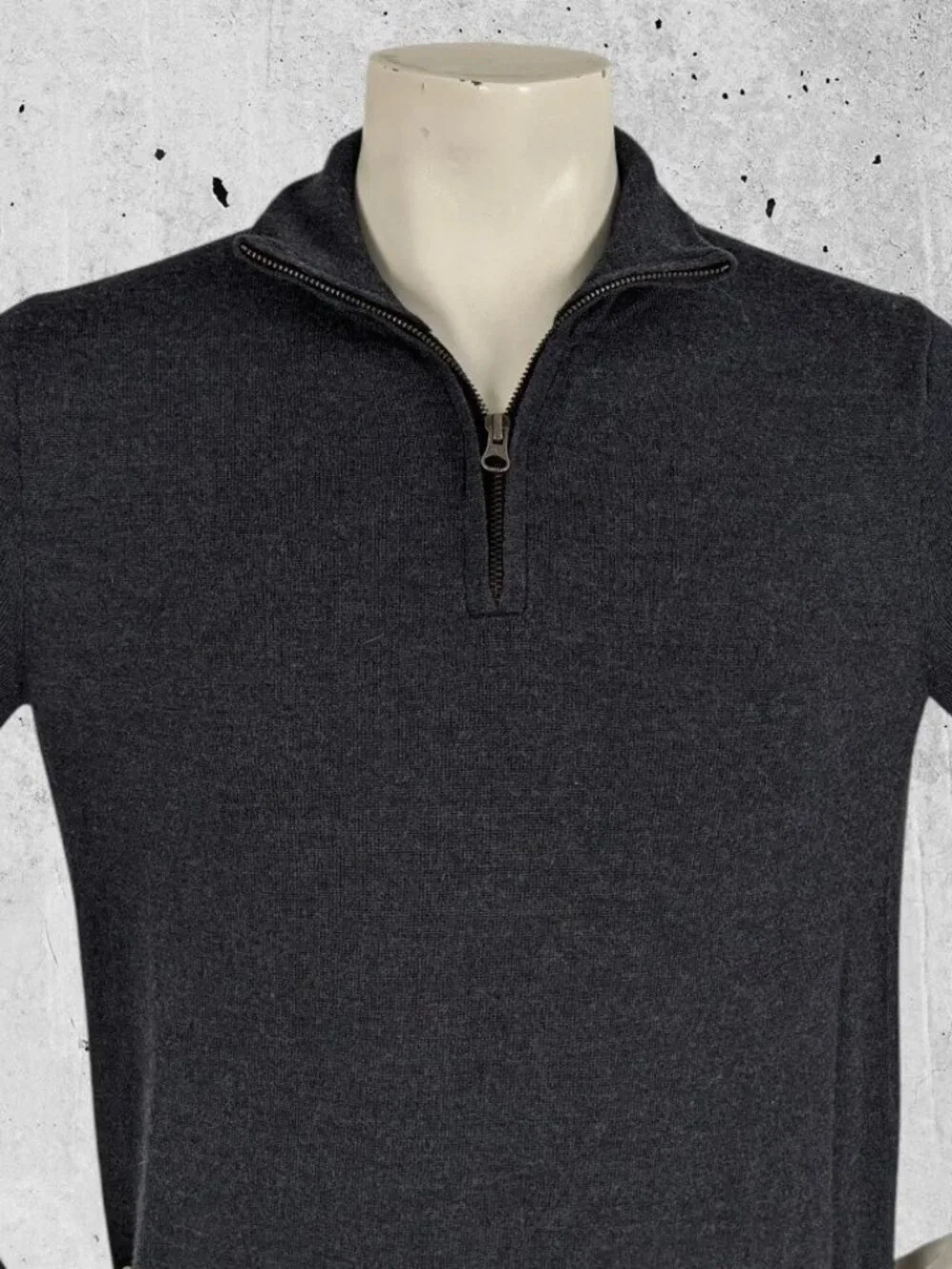 J Crew Sweater Shirt Size Large Slim Fit Merino Wool Navy Blue (FLAW)